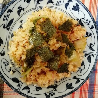 キムチとツナとごま油の混ぜご飯